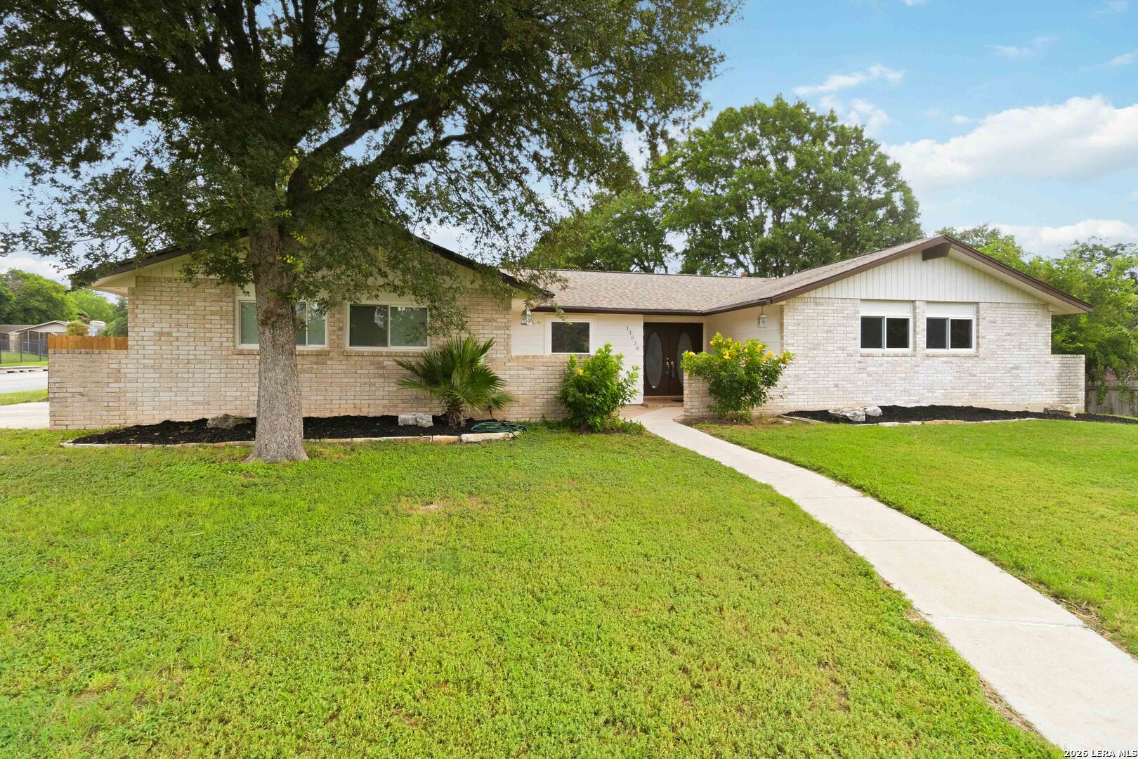 13638 Oak Breeze Universal City TX 78148