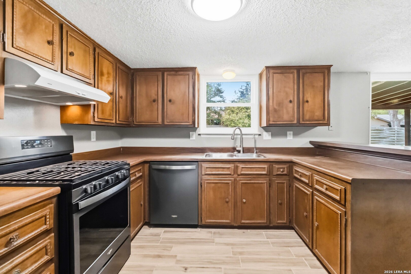 13638 Oak Breeze Universal City TX 78148