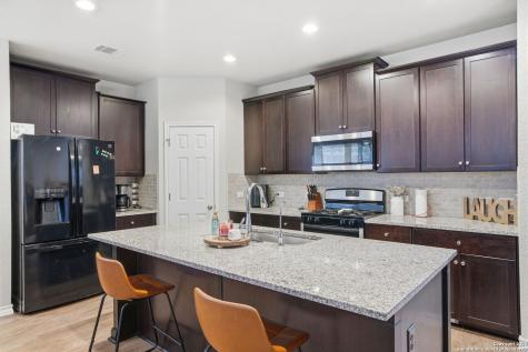 5726 Chestnut Crossing San Antonio TX 78266