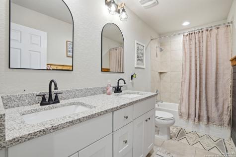 5726 Chestnut Crossing San Antonio TX 78266