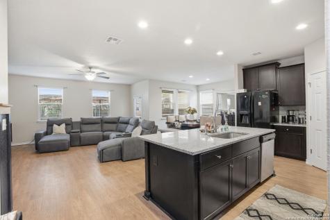 5726 Chestnut Crossing San Antonio TX 78266