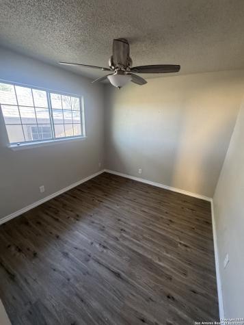 5322 Stoneshire San Antonio TX 78218