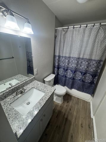 5322 Stoneshire San Antonio TX 78218
