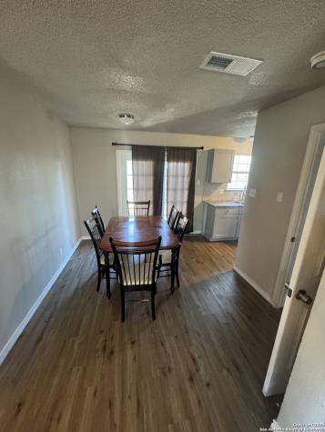 5322 Stoneshire San Antonio TX 78218