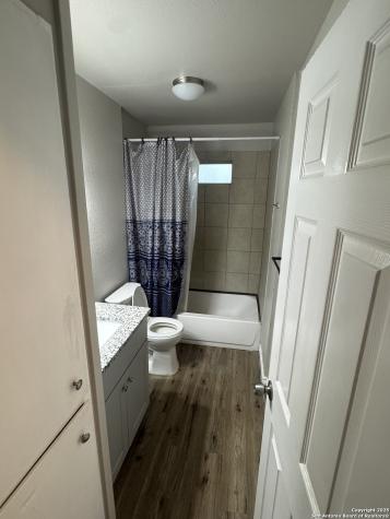 5322 Stoneshire San Antonio TX 78218