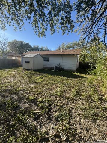 5322 Stoneshire San Antonio TX 78218