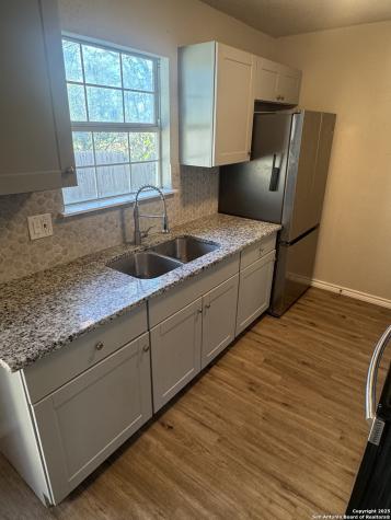 5322 Stoneshire San Antonio TX 78218