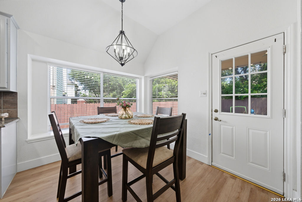8910 Brae Bend San Antonio TX 78249