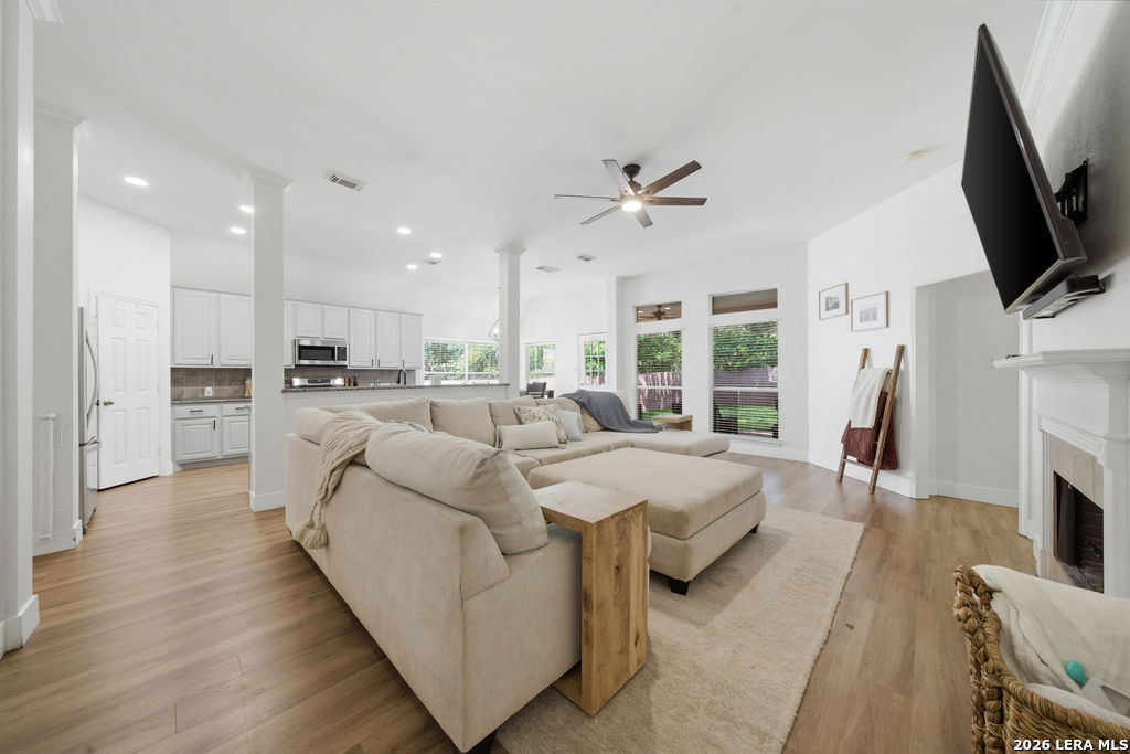 8910 Brae Bend San Antonio TX 78249