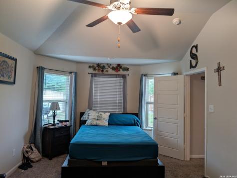 7038 Emerald San Antonio TX 78242