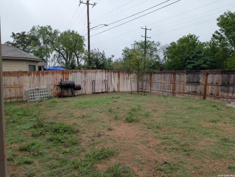 7038 Emerald San Antonio TX 78242