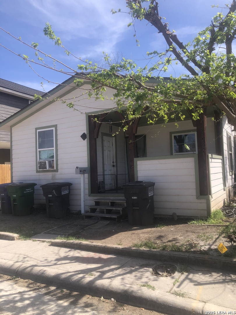 454 Blue Bonnet San Antonio TX 78202