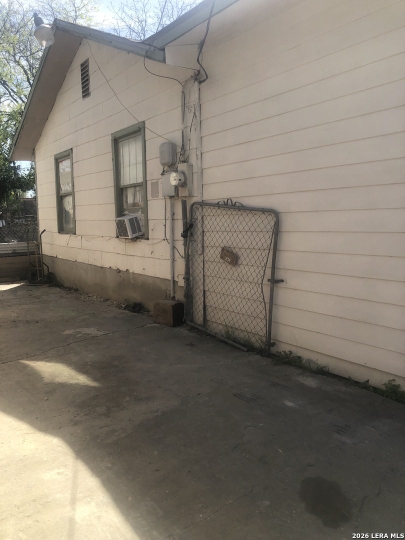 454 Blue Bonnet San Antonio TX 78202