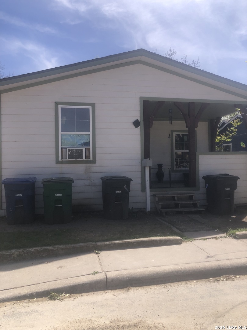 454 Blue Bonnet San Antonio TX 78202