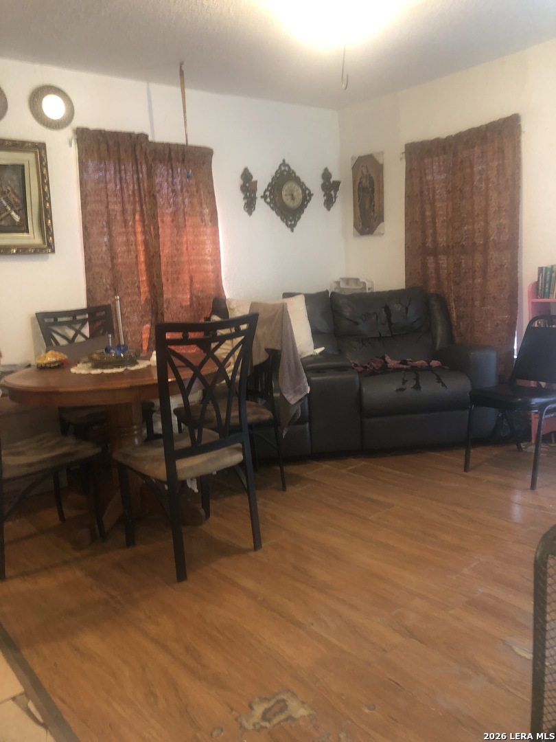 454 Blue Bonnet San Antonio TX 78202