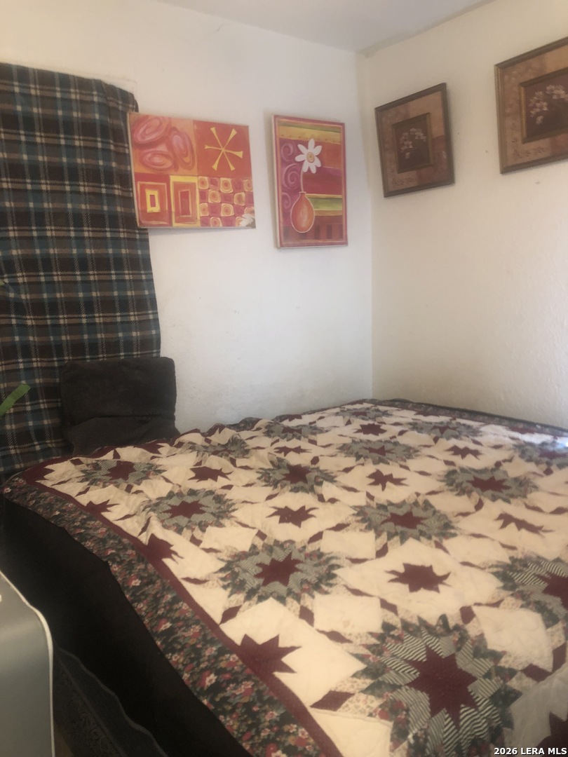 454 Blue Bonnet San Antonio TX 78202