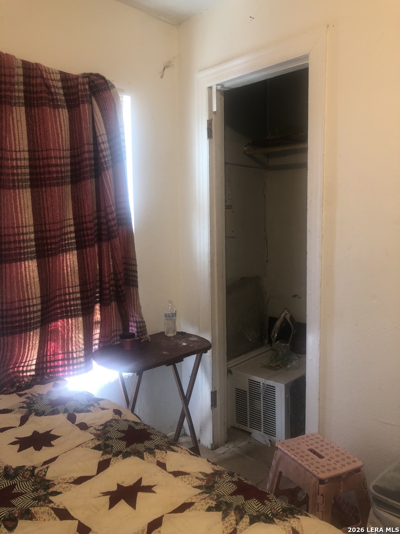454 Blue Bonnet San Antonio TX 78202
