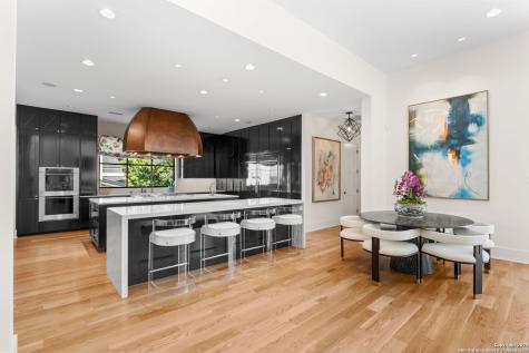 730 Elizabeth San Antonio TX 78209