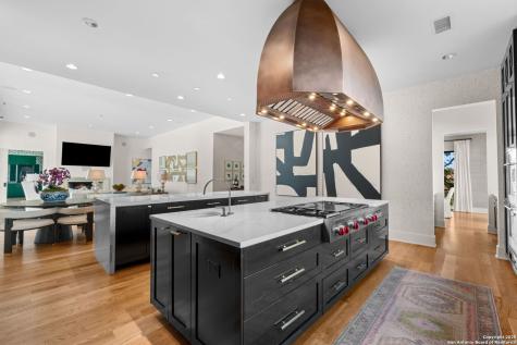 730 Elizabeth San Antonio TX 78209