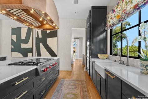 730 Elizabeth San Antonio TX 78209