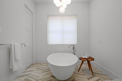 730 Elizabeth San Antonio TX 78209