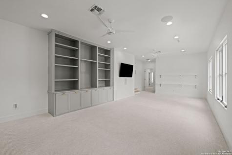 730 Elizabeth San Antonio TX 78209