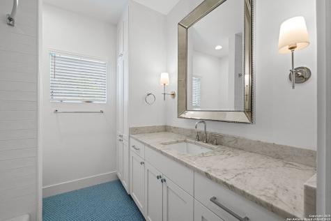 730 Elizabeth San Antonio TX 78209