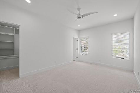 730 Elizabeth San Antonio TX 78209