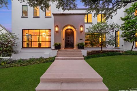 730 Elizabeth San Antonio TX 78209