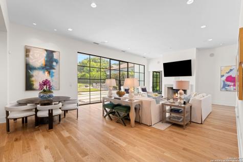 730 Elizabeth San Antonio TX 78209