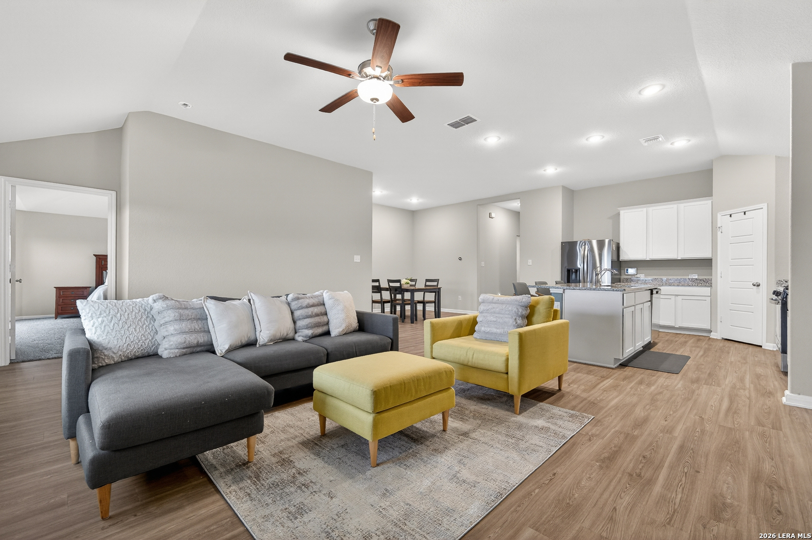 7058 Vista Loop San Antonio TX 78233