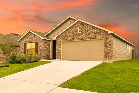 7058 Vista Loop San Antonio TX 78233