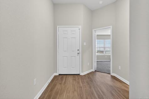 7058 Vista Loop San Antonio TX 78233