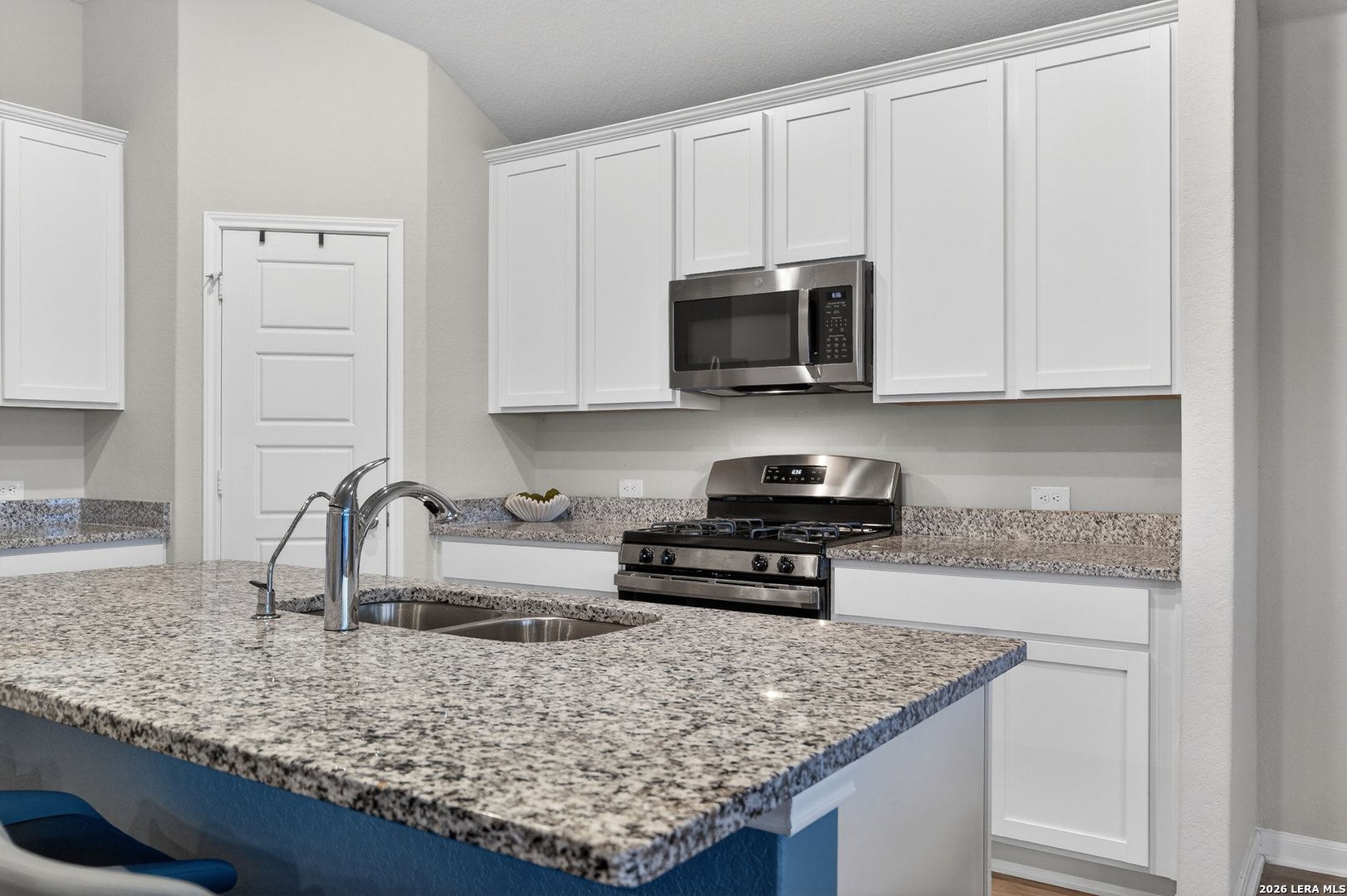 7058 Vista Loop San Antonio TX 78233