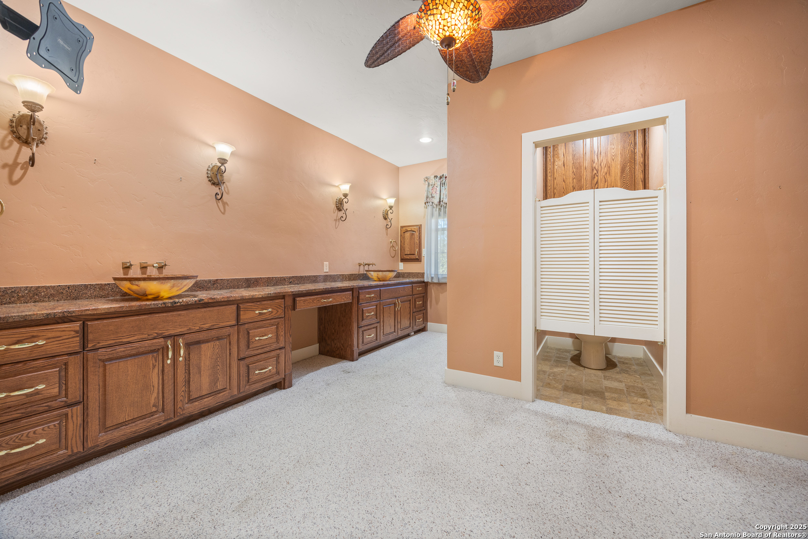 1200 Doe Run Fredericksburg TX 78624