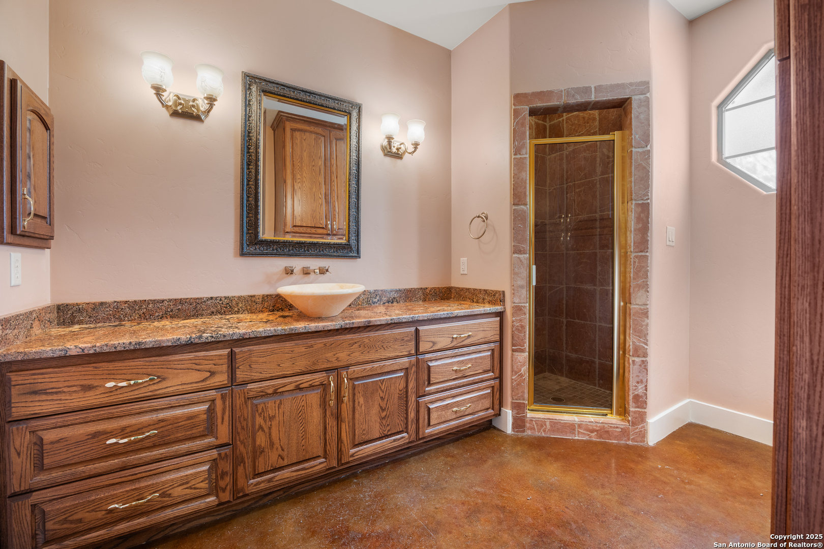 1200 Doe Run Fredericksburg TX 78624