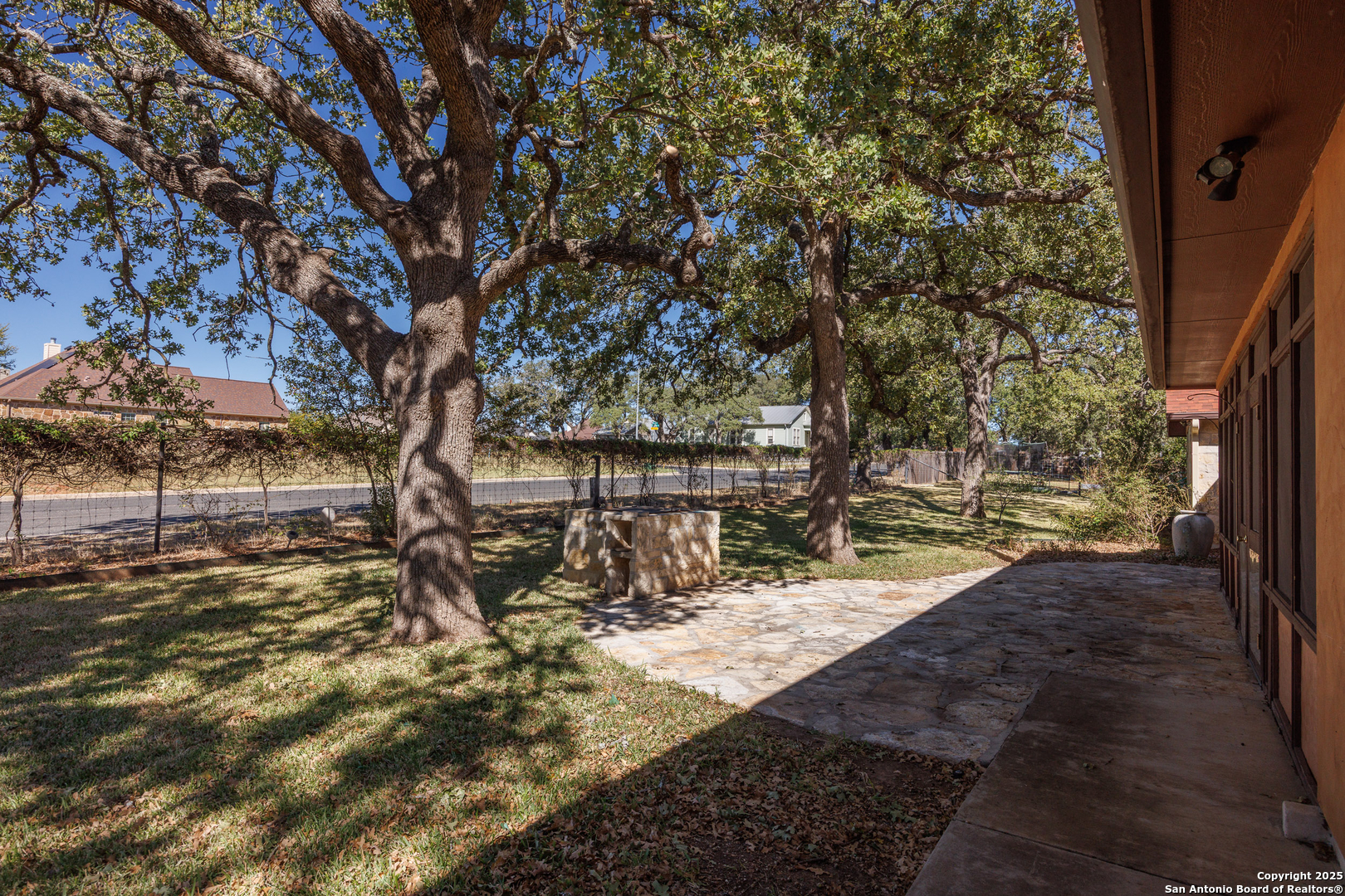 1200 Doe Run Fredericksburg TX 78624