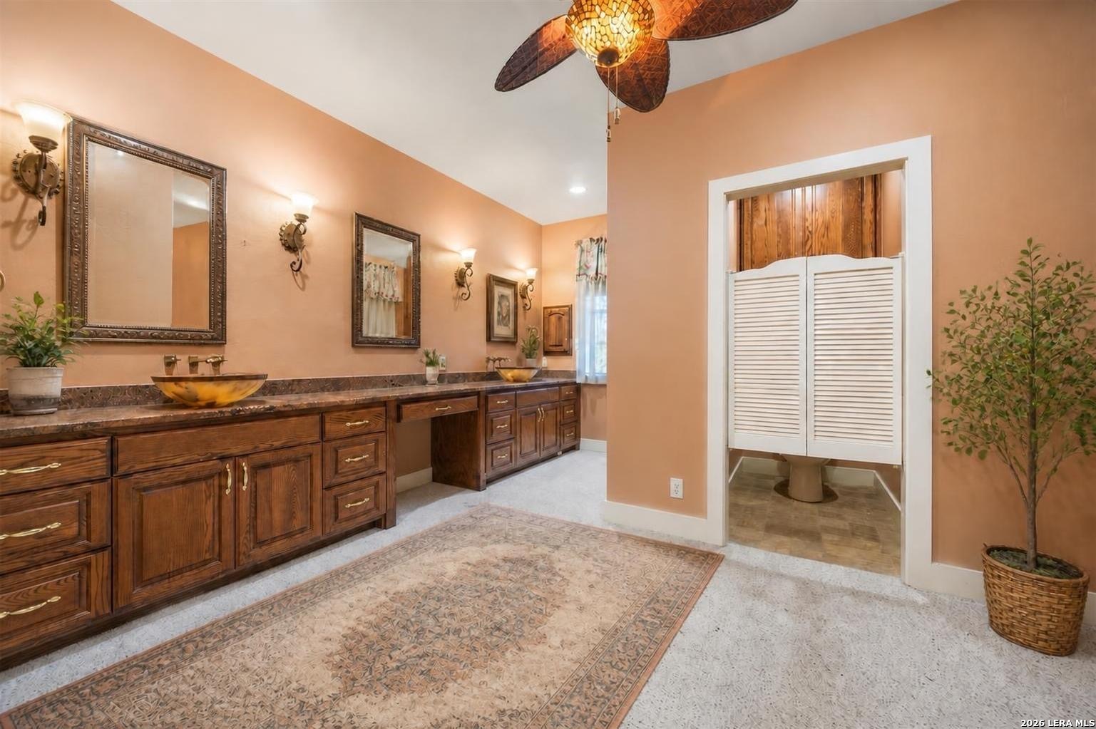 1200 Doe Run Fredericksburg TX 78624