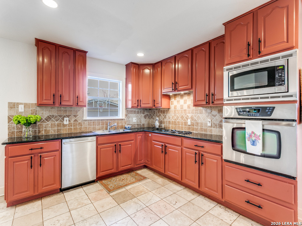 748 Eventide Terrell Hills TX 78209