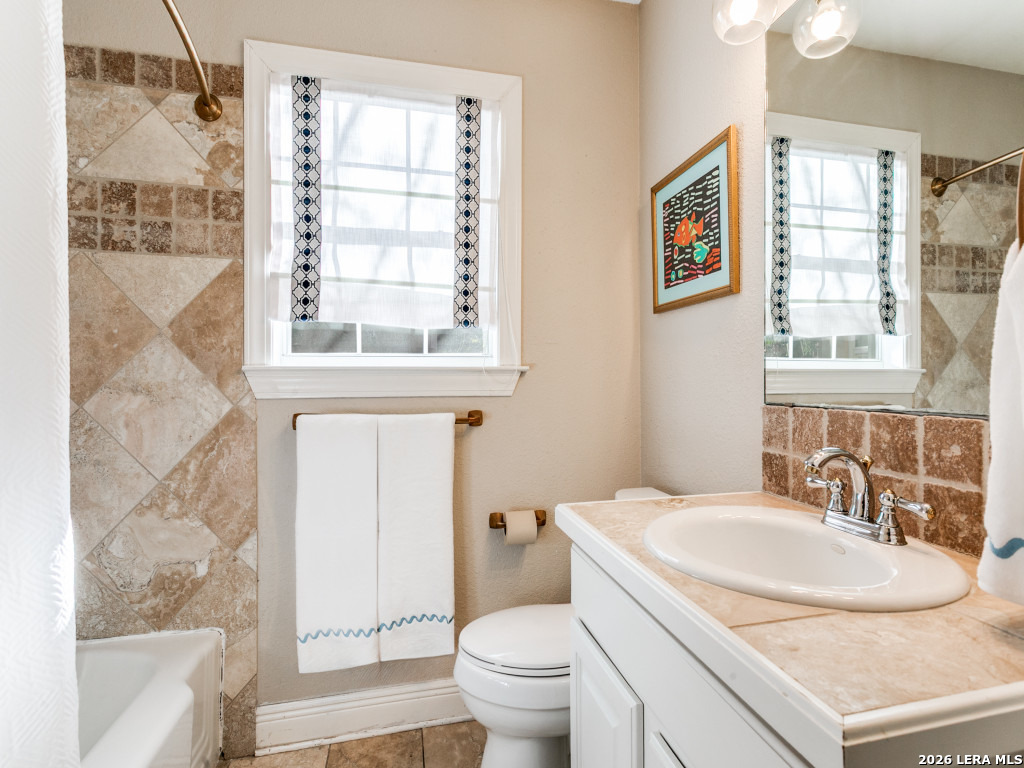 748 Eventide Terrell Hills TX 78209