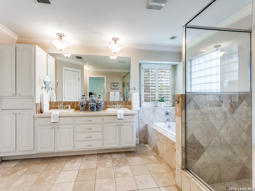 748 Eventide Terrell Hills TX 78209