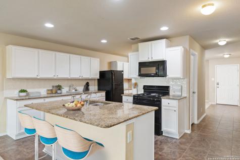 307 Kildeer Creek San Antonio TX 78253