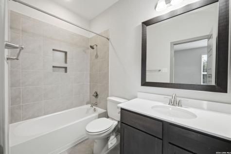 4112 Little Gem San Antonio TX 78261
