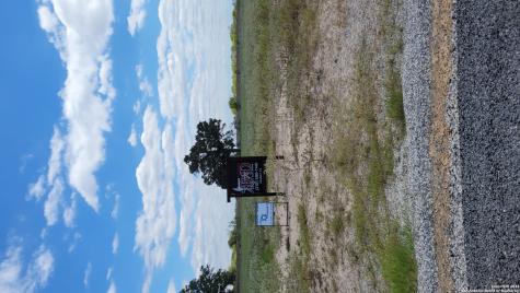130 Firewheel Loop Floresville TX 78114