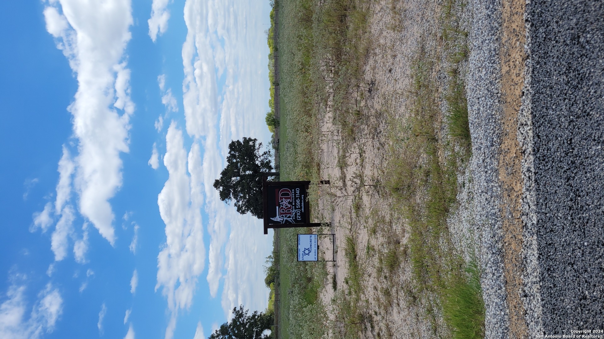 130 Firewheel Loop Floresville TX 78114