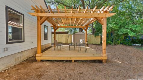 270 S Peach Avenue New Braunfels TX 78130