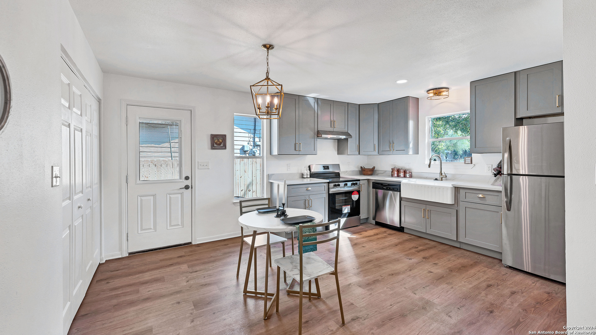 270 S Peach Avenue New Braunfels TX 78130