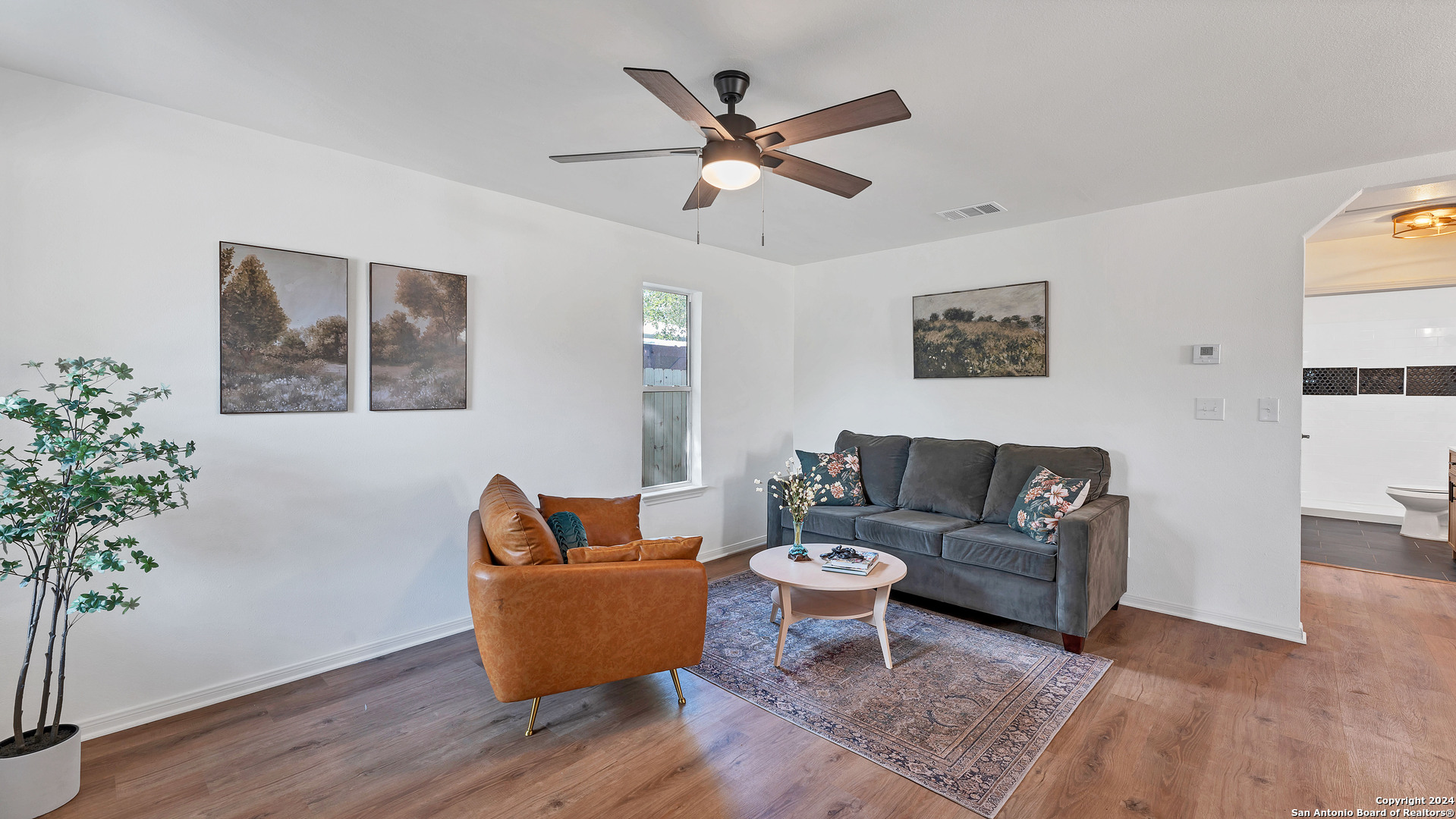 270 S Peach Avenue New Braunfels TX 78130