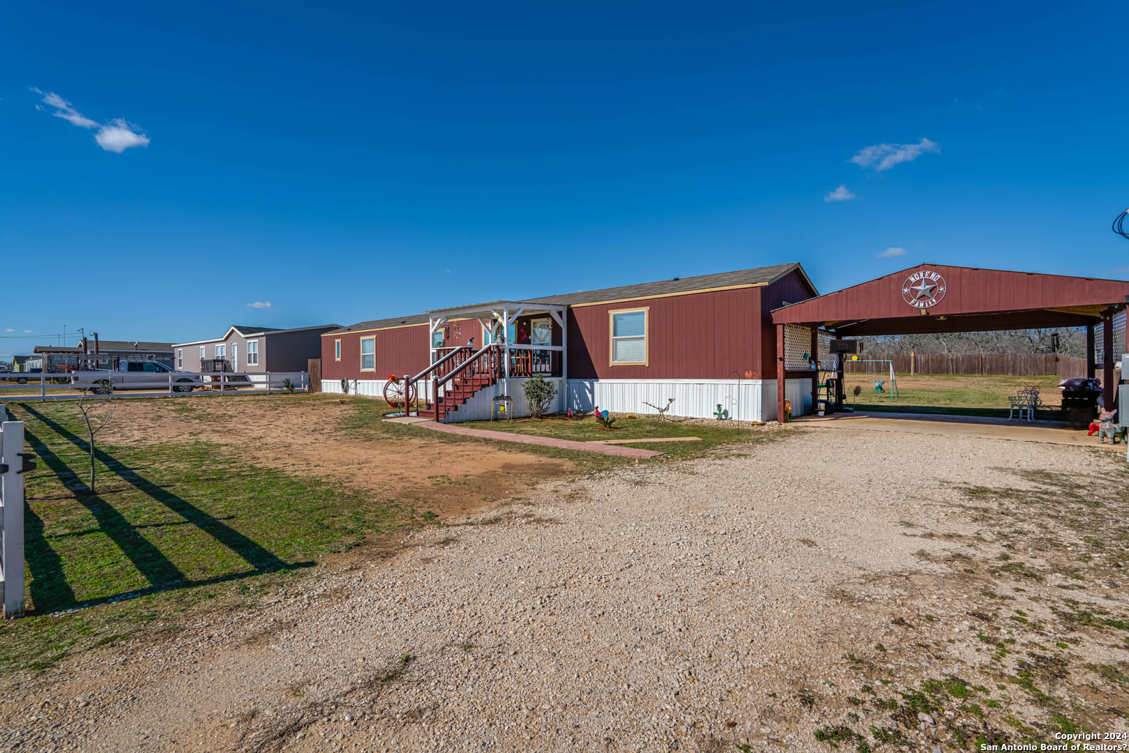 405 Maravillas Drive Pleasanton TX 78064