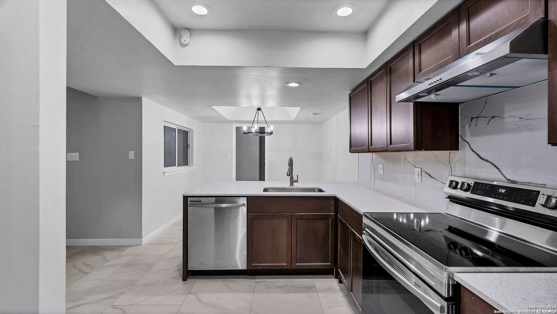350 Fenwick Windcrest TX 78239